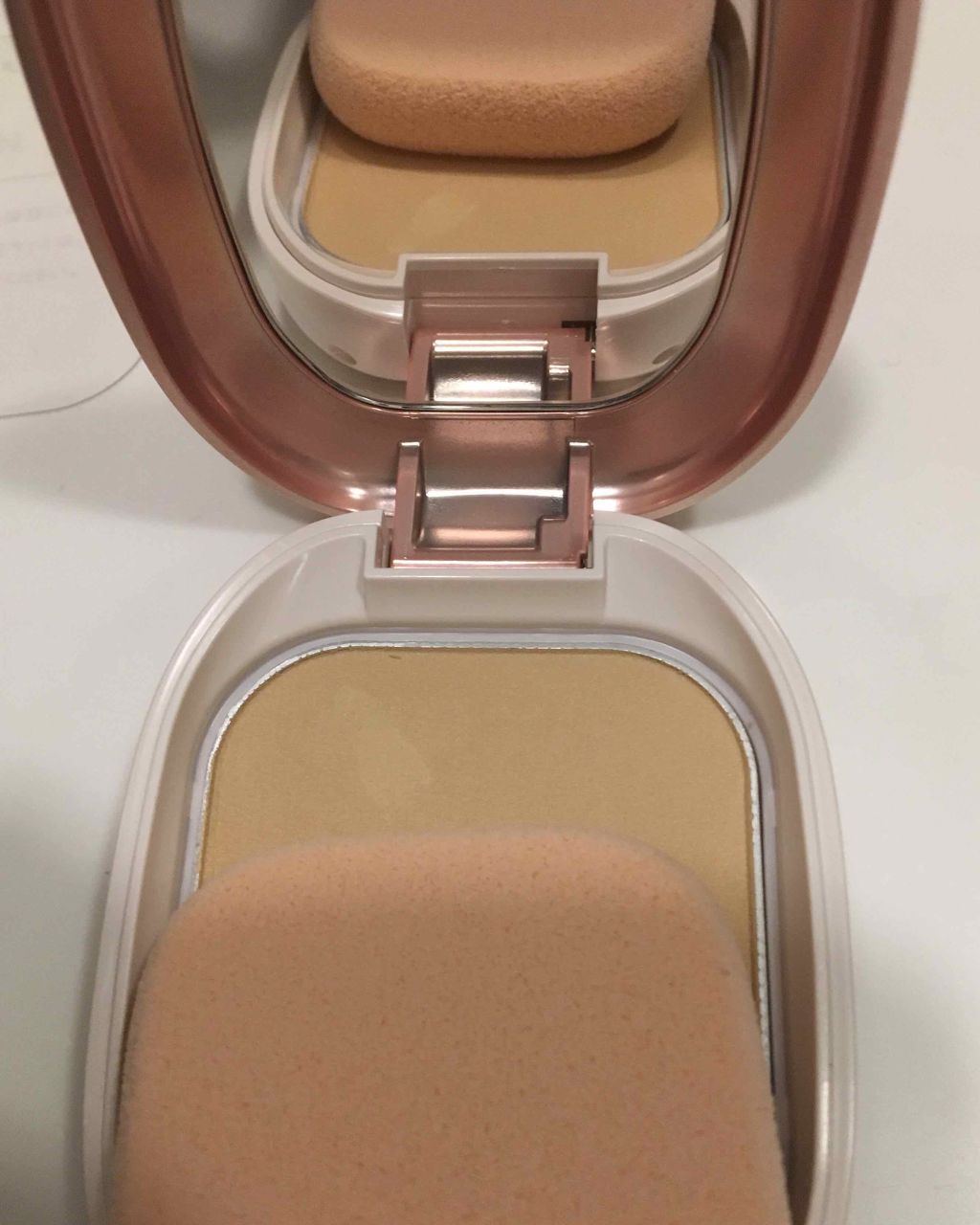 シルキー フィット/COVERMARK/パウダーファンデーションを使ったクチコミ（2枚目）