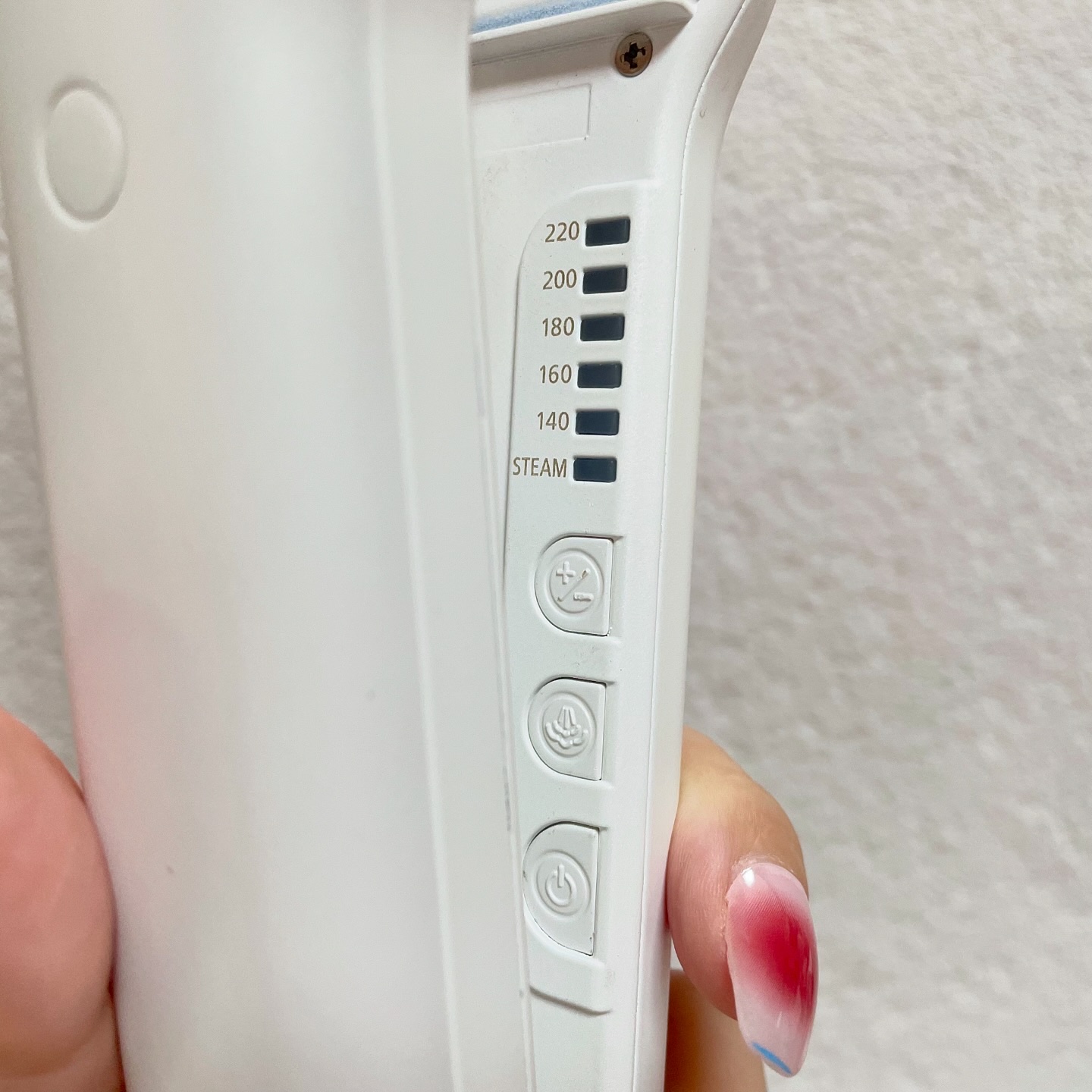 スチームストレートアイロン VSS-9920/WJ/ヴィダルサスーン/ストレートアイロンを使ったクチコミ（3枚目）