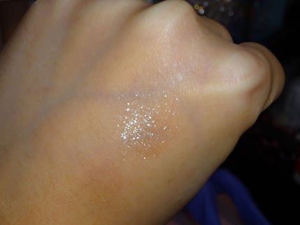 オレンジパフューム on LIPS 「Q10で購入したセーラームーンのアイシャドウ🌙.*·̩͙輸入品..」(3枚目)