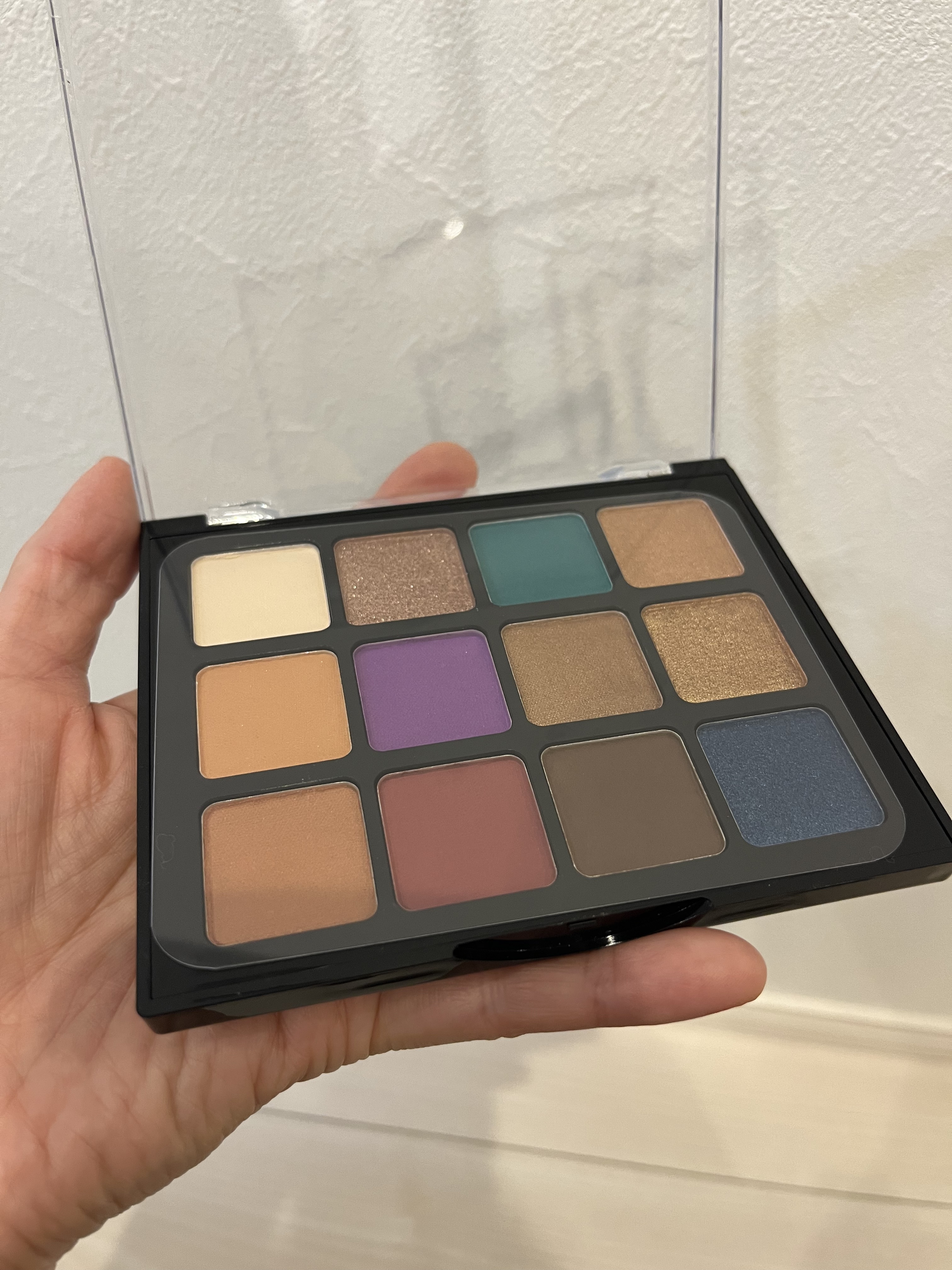 トゥエルブカラー アイシャドウ/LionWell（ライオンウェル）/アイシャドウパレットを使ったクチコミ（3枚目）