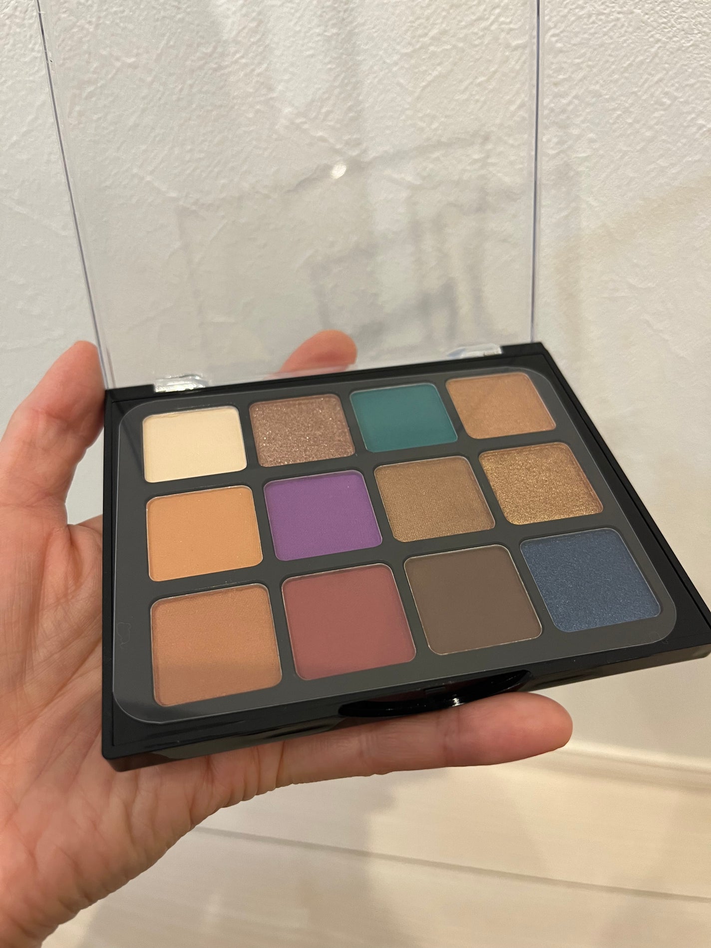 トゥエルブカラー アイシャドウ/LionWell(ライオンウェル)/アイシャドウパレットを使ったクチコミ(3枚目)