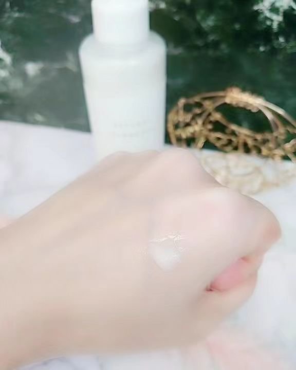 バランシングゲル/ナチュラルエレメンツ/フェイスクリームを使ったクチコミ（2枚目）