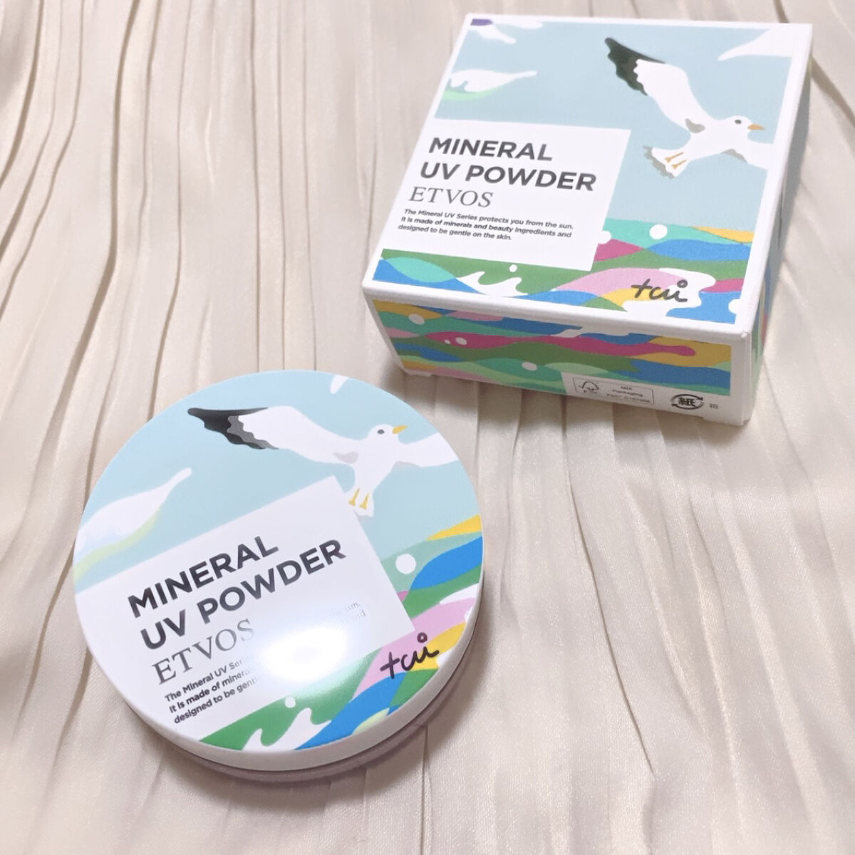 ミネラルUVパウダー ペールラベンダー(松尾たいこ氏限定デザイン)/エトヴォス/ルースパウダーを使ったクチコミ（2枚目）