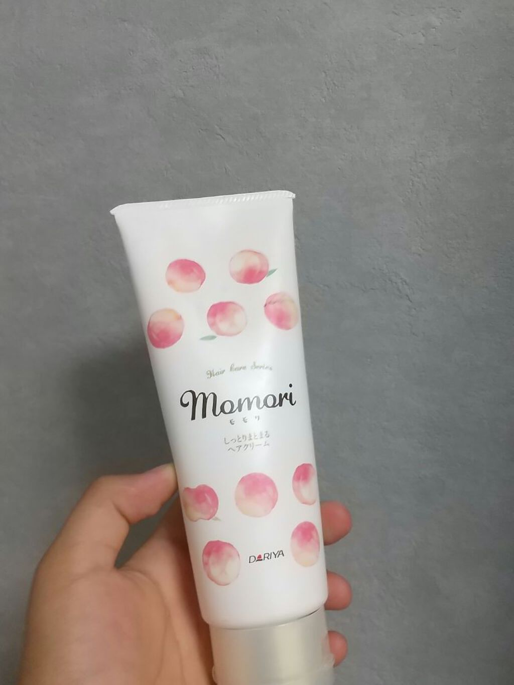 rimi on LIPS 「自分の愛用ヘアクリーム!!これ、めっちゃいい!1つ目はいち髪!..」(2枚目)