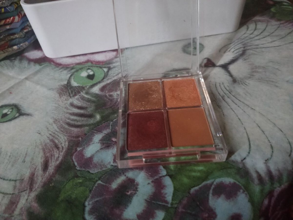 4色アイシャドウパレット 02 ラフィネボルドー/aZTK/アイシャドウパレットを使ったクチコミ（1枚目）