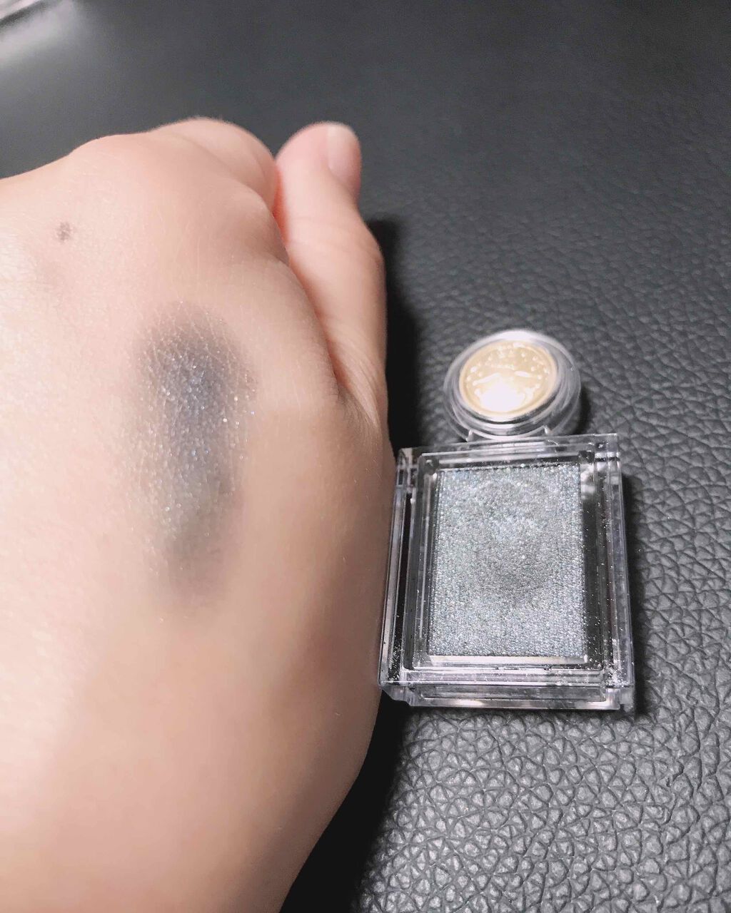 シャドーカスタマイズ/MAJOLICA MAJORCA/単色アイシャドウを使ったクチコミ(2枚目)