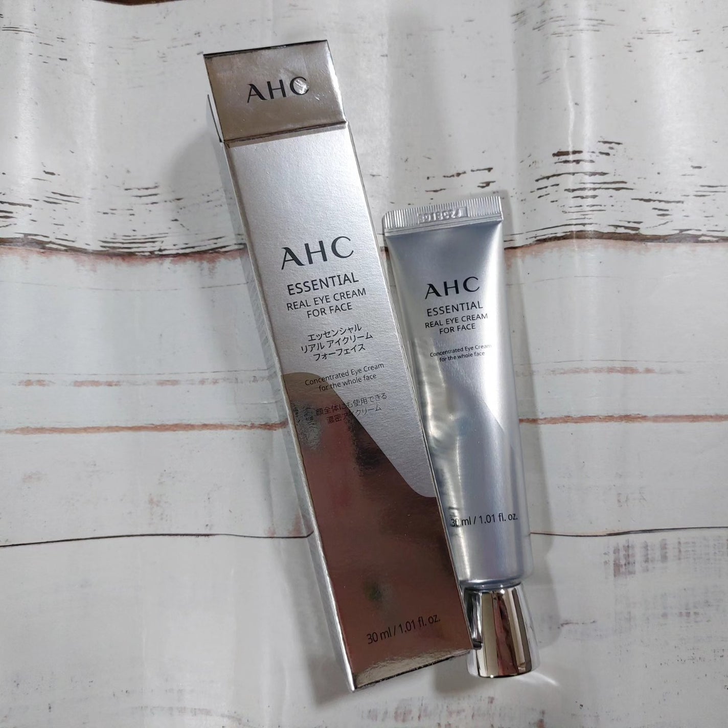 エッセンシャル リアル アイクリーム フォーフェイス/AHC/アイケア・アイクリームを使ったクチコミ(5枚目)