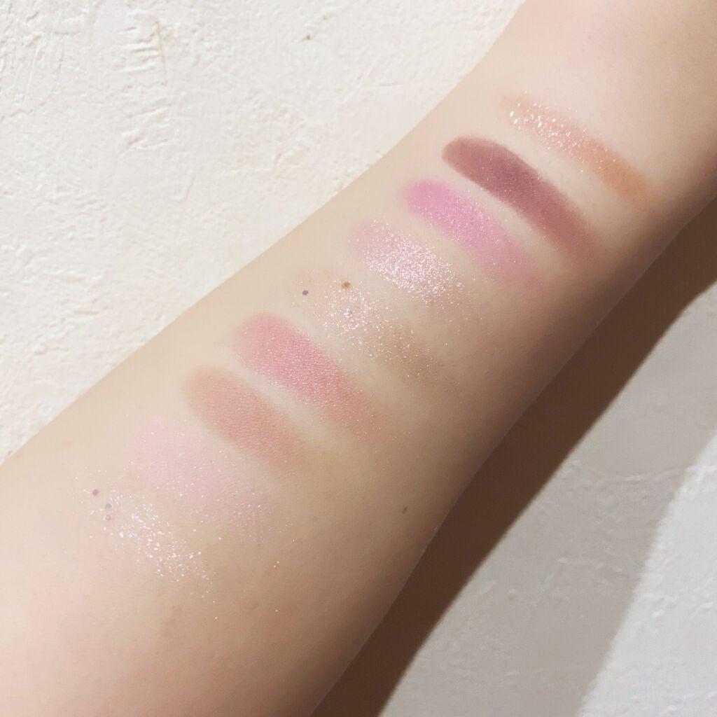 グリッターペディアアイパレット/unleashia/アイシャドウパレットを使ったクチコミ(3枚目)