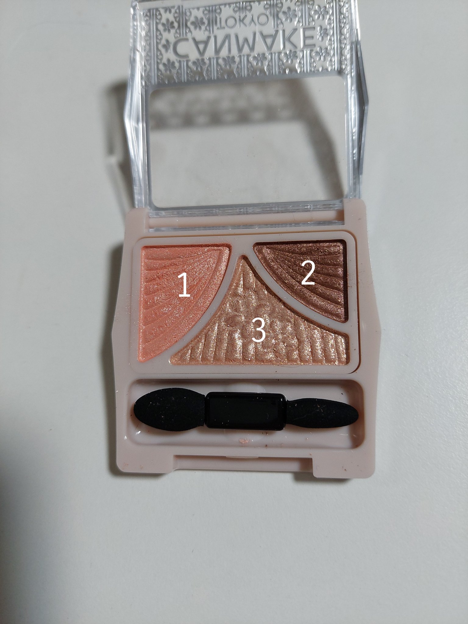 アイシャドウベース/キャンメイク/アイシャドウベースを使ったクチコミ（3枚目）