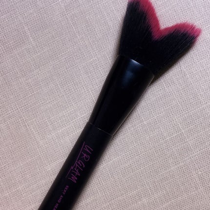 UR GLAM V POWDER BRUSH(Vパウダーブラシ)/U R GLAM/メイクブラシを使ったクチコミ(1枚目)