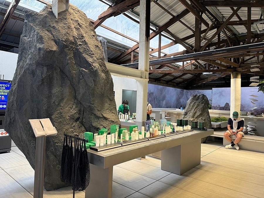 ポアブラー パウダー/innisfree/ルースパウダーを使ったクチコミ（3枚目）