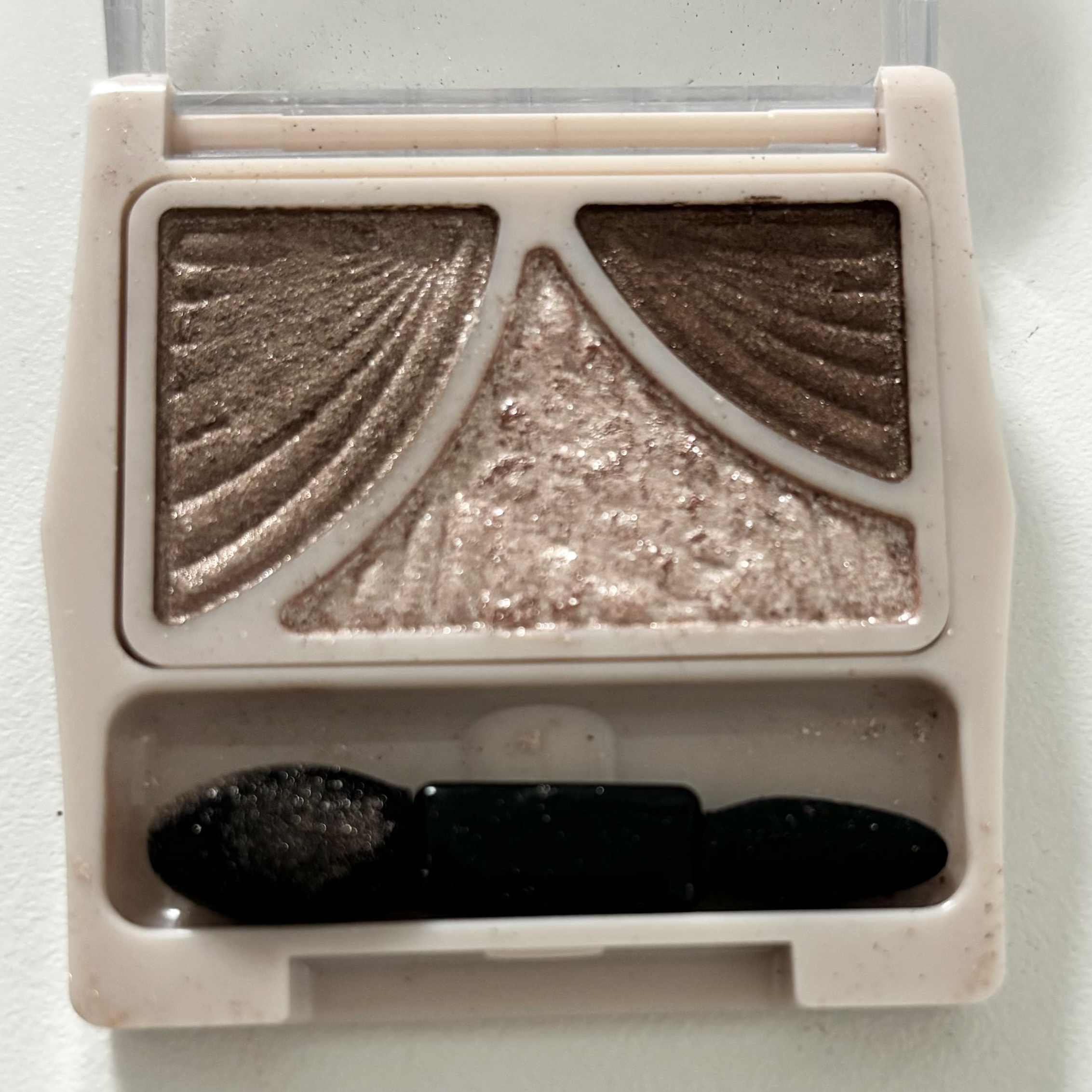 ジューシーピュアアイズ/キャンメイク/アイシャドウパレットを使ったクチコミ（2枚目）