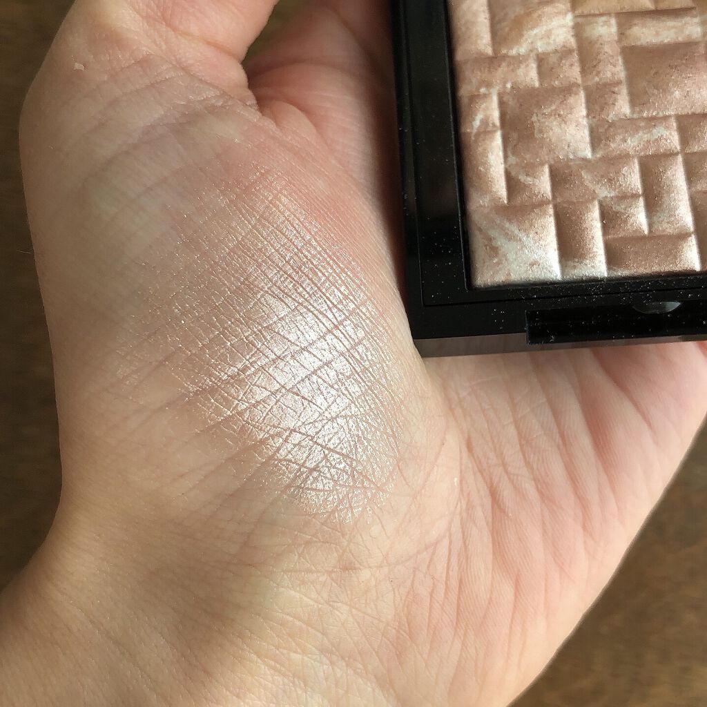 ハイライティング パウダー/BOBBI BROWN/パウダーハイライトを使ったクチコミ（2枚目）