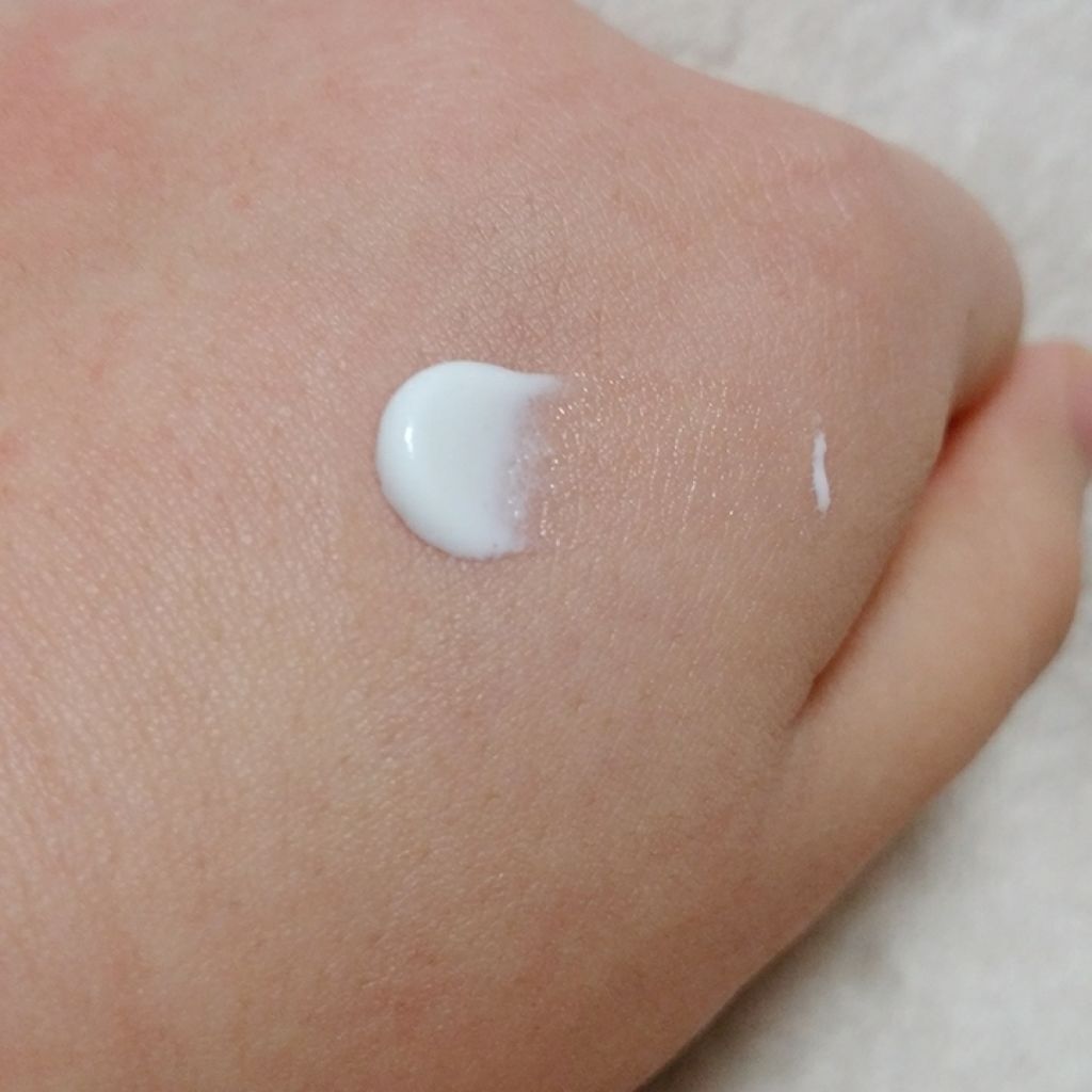 アンブリオリス モイスチャークリーム/アンブリオリス/フェイスクリームを使ったクチコミ（2枚目）