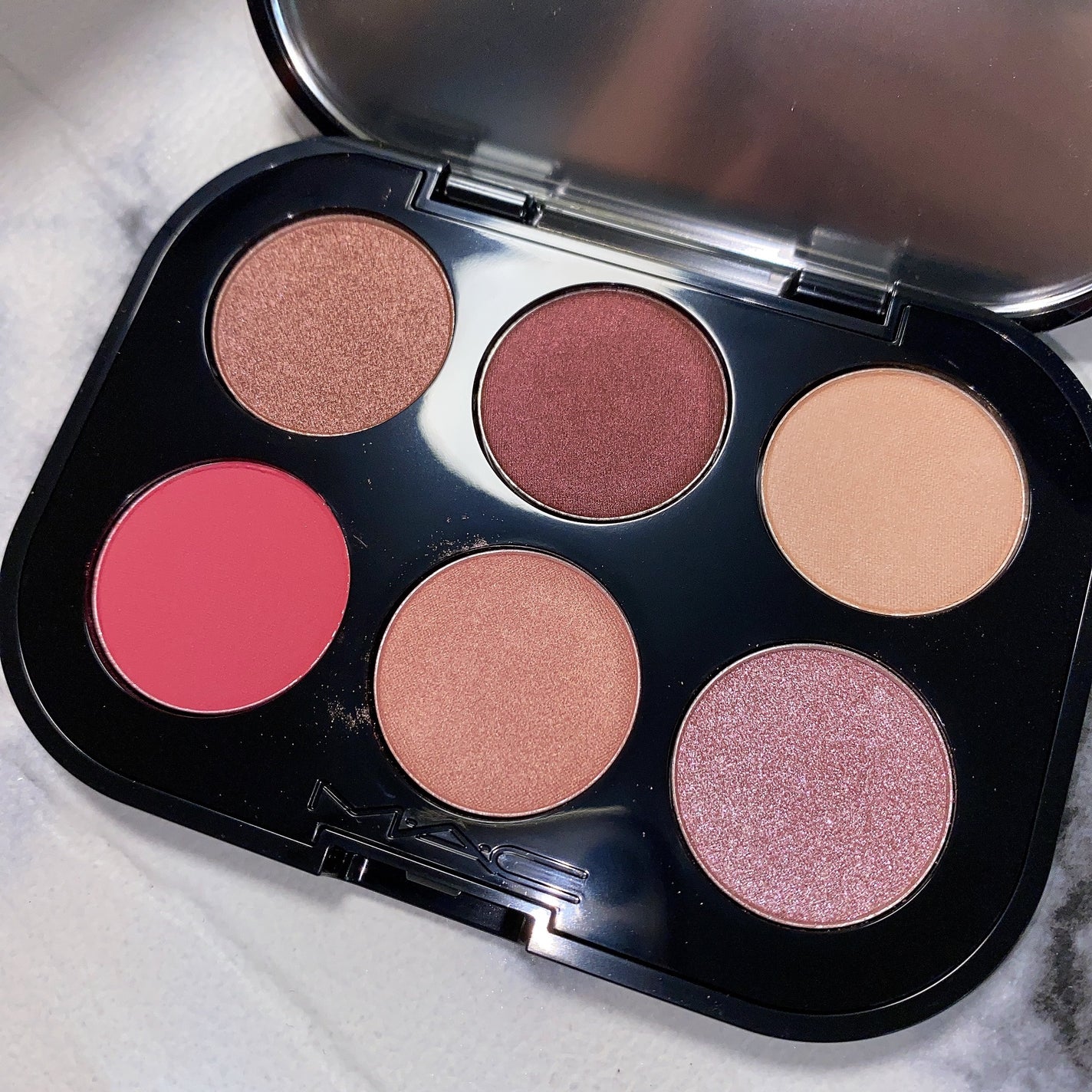 コネクト イン カラー アイシャドウ パレット × 6/M・A・C/アイシャドウパレットを使ったクチコミ(7枚目)