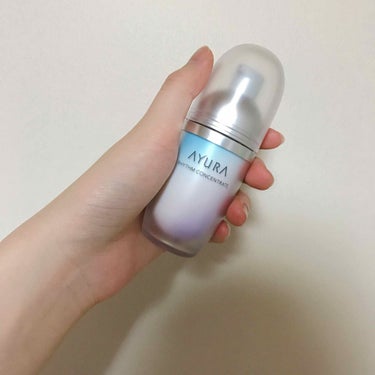 アユーラ リズムコンセントレート 40ml
MADE IN JAPAN   ¥8640

以前ご紹介したCHANELの美容液がもうなくなってきたので次はどれを使おうかな、と考えているときに見つけました。