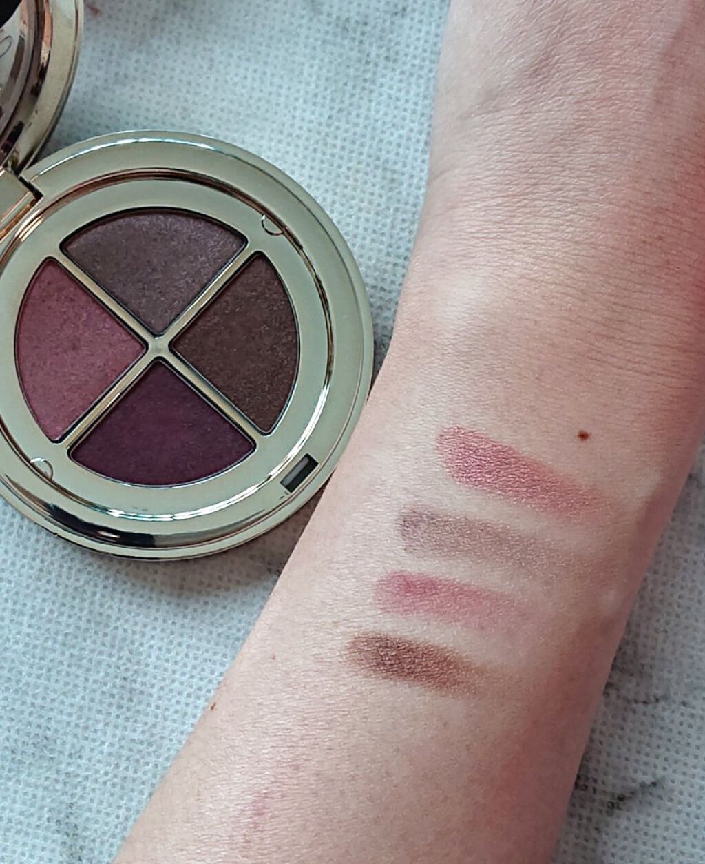 オンブル ４/CLARINS/アイシャドウパレットを使ったクチコミ（3枚目）