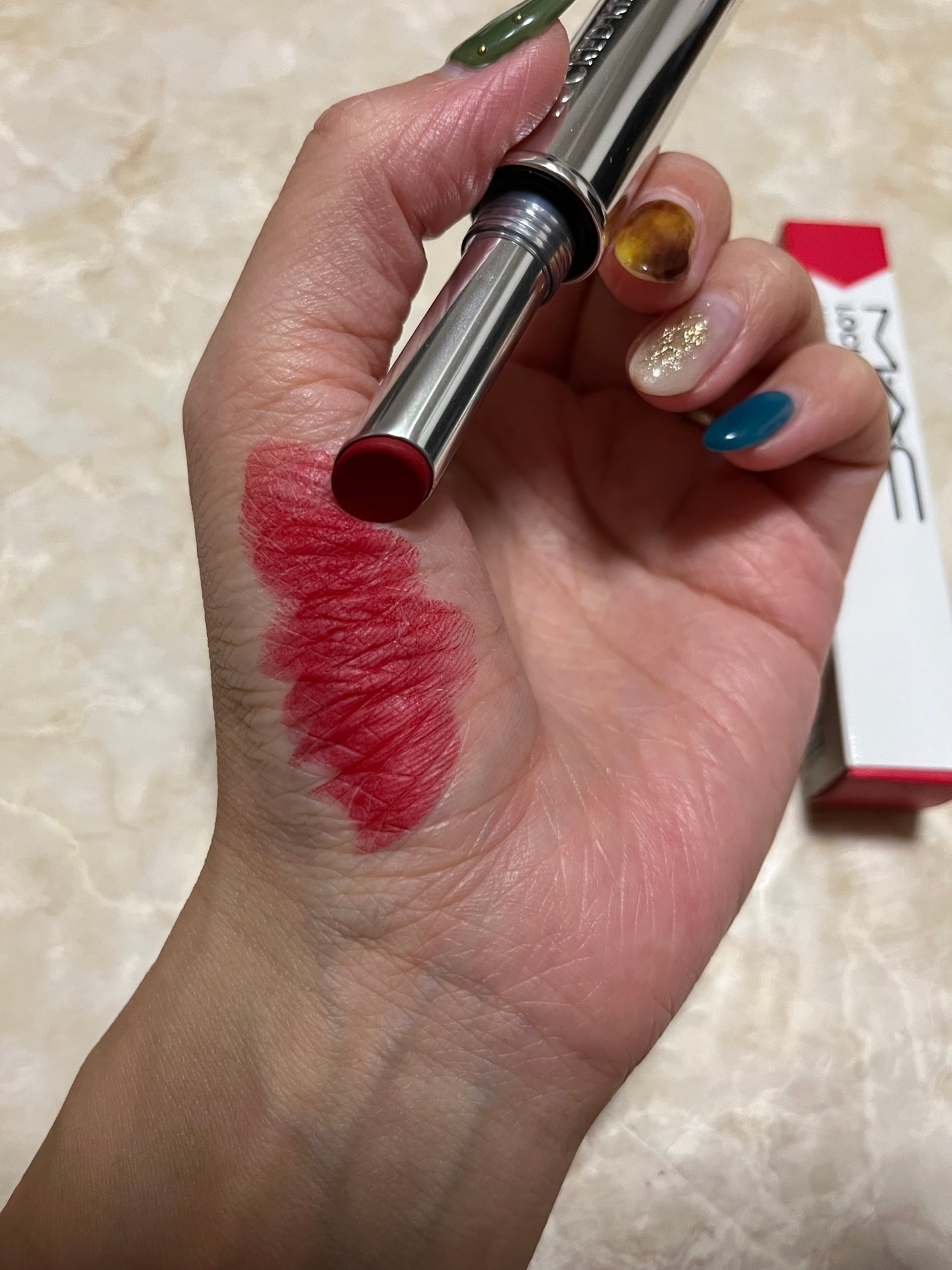 ロックドキス リップスティック/M・A・C/口紅を使ったクチコミ(2枚目)