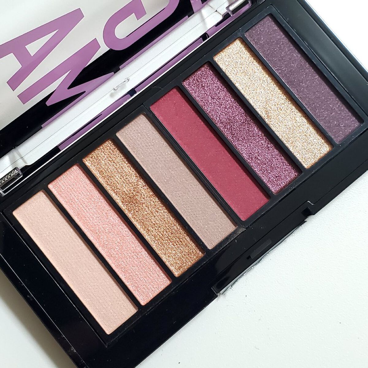 カラーステイ ルックス ブック パレット 920 エニグマ/REVLON/アイシャドウパレットを使ったクチコミ（2枚目）