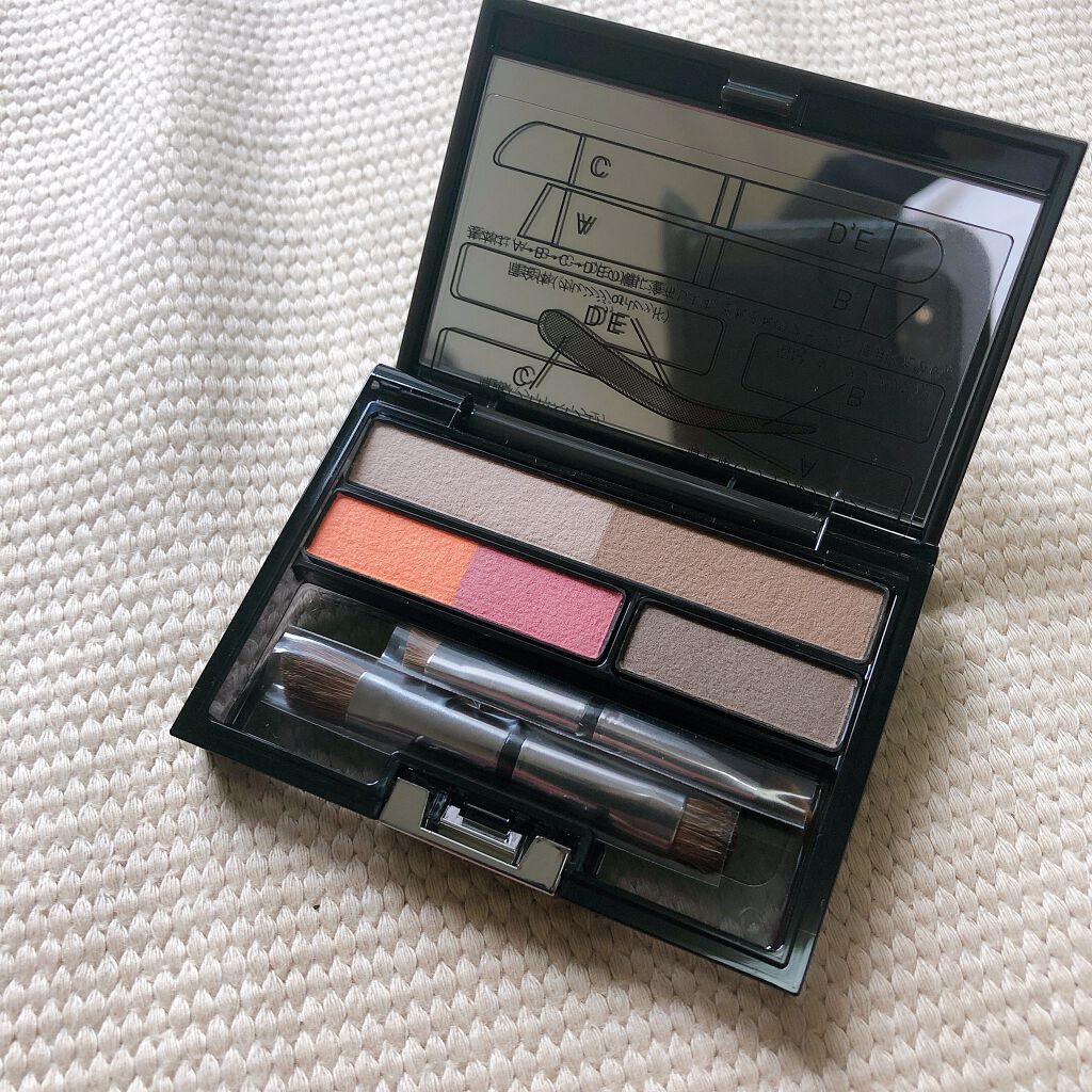 IPSA アイブロウ クリエイティブパレットのクチコミ「気になっては調べ、を繰り返してたIPSAのアイブロウ クリエイティブパレット。
眉毛にデパコス.....」（2枚目）