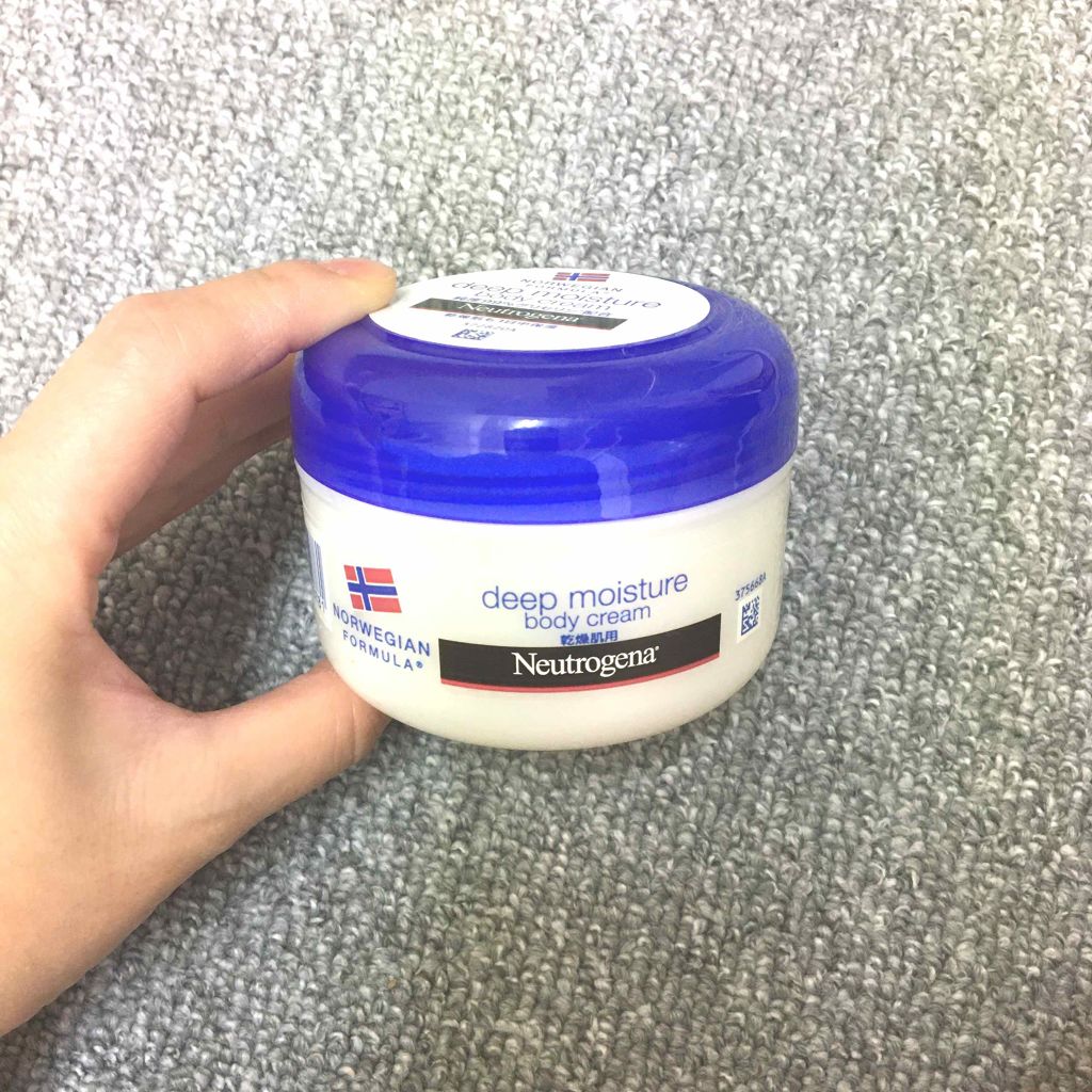 ノルウェー フォーミラ ディープモイスチャー ボディクリーム/Neutrogena/ボディクリームを使ったクチコミ（1枚目）