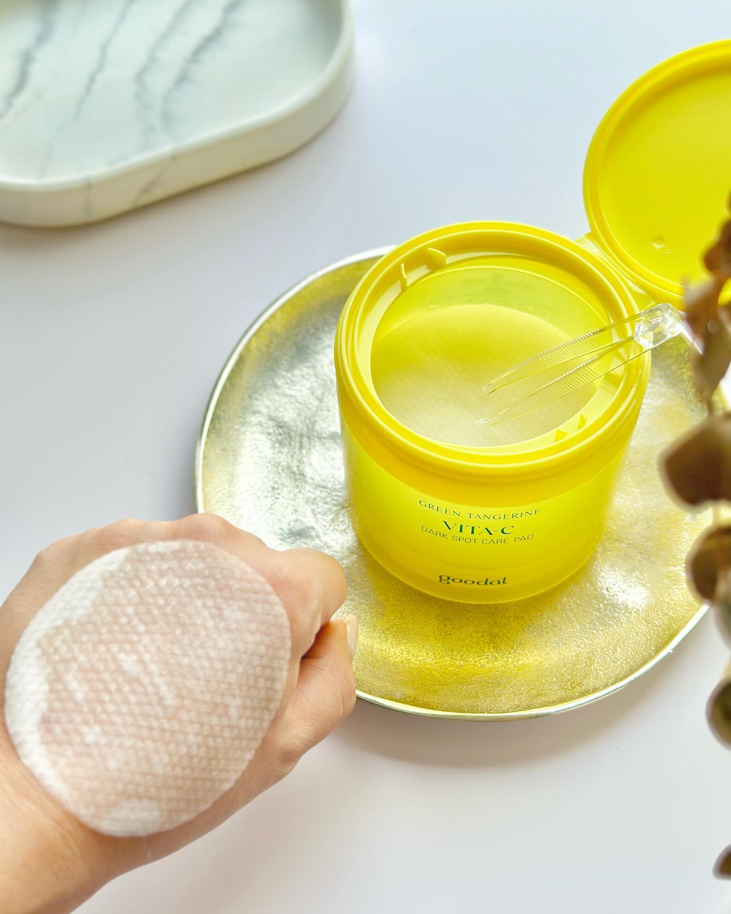 グリーンタンジェリン ビタC ダークスポットケアセラム/goodal/美容液を使ったクチコミ（3枚目）