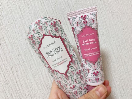 ハンドクリーム アールグレイ ホワイトフローラル/JILL STUART/ハンドクリームを使ったクチコミ(1枚目)