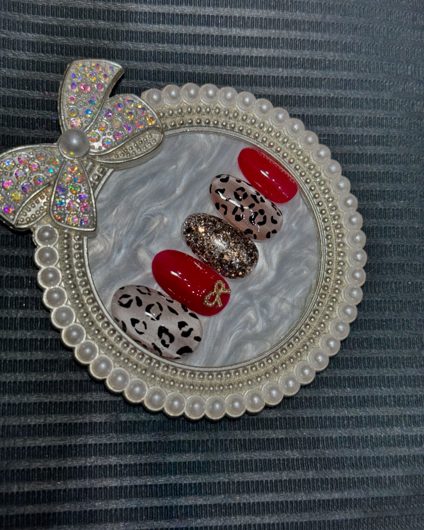 ヒルズジェルカラーマグネット/HILLS JAPAN/ジェルネイルを使ったクチコミ（3枚目）