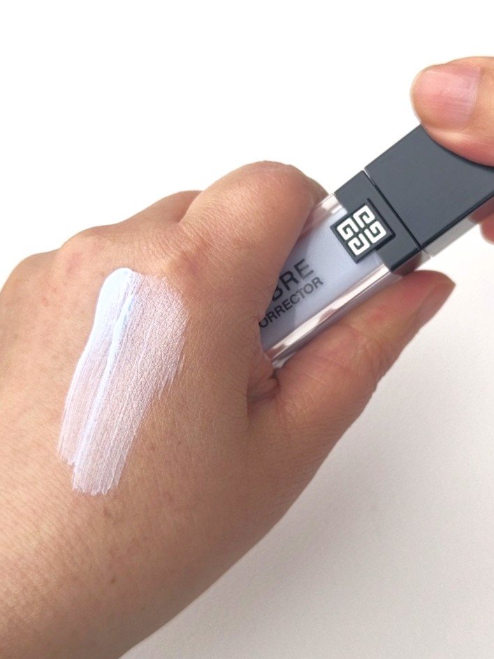 プリズム・リーブル・スキンケアリング・コレクター/GIVENCHY/化粧下地を使ったクチコミ（3枚目）