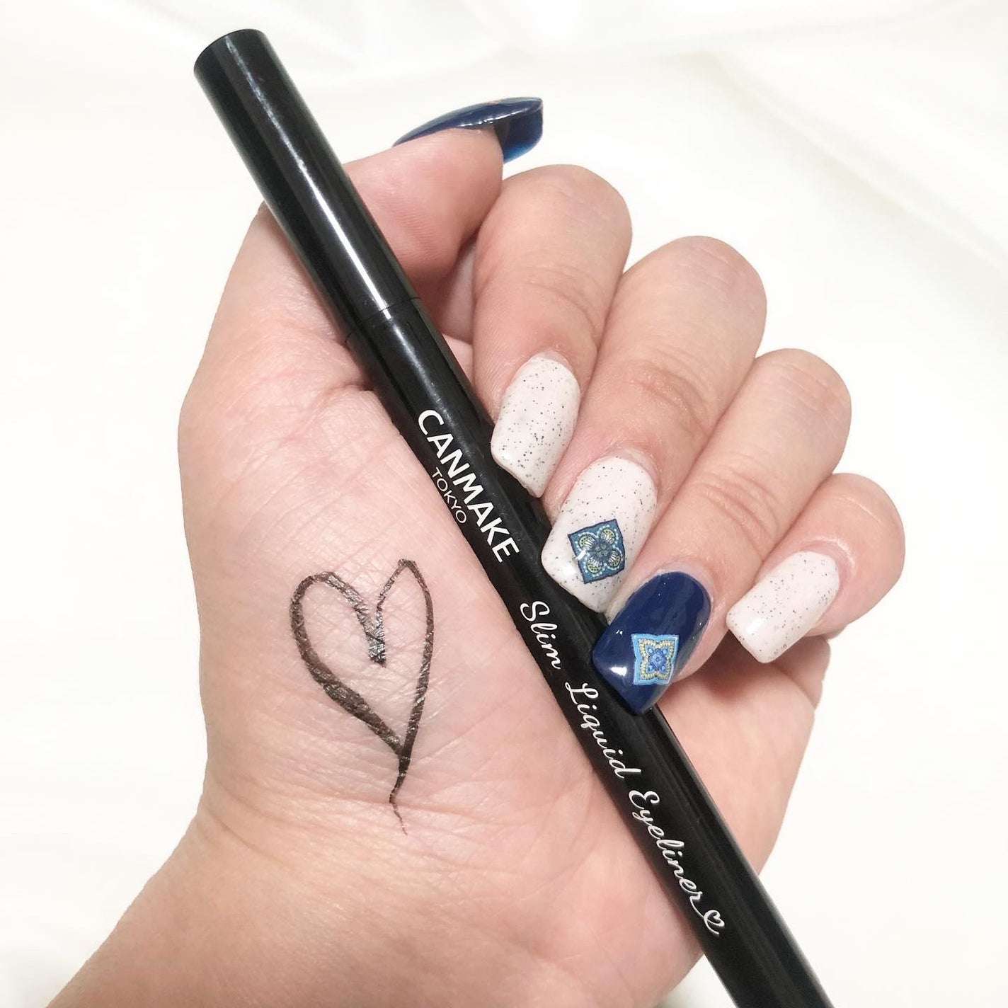 スリムリキッドアイライナー/キャンメイク/リキッドアイライナーを使ったクチコミ(3枚目)