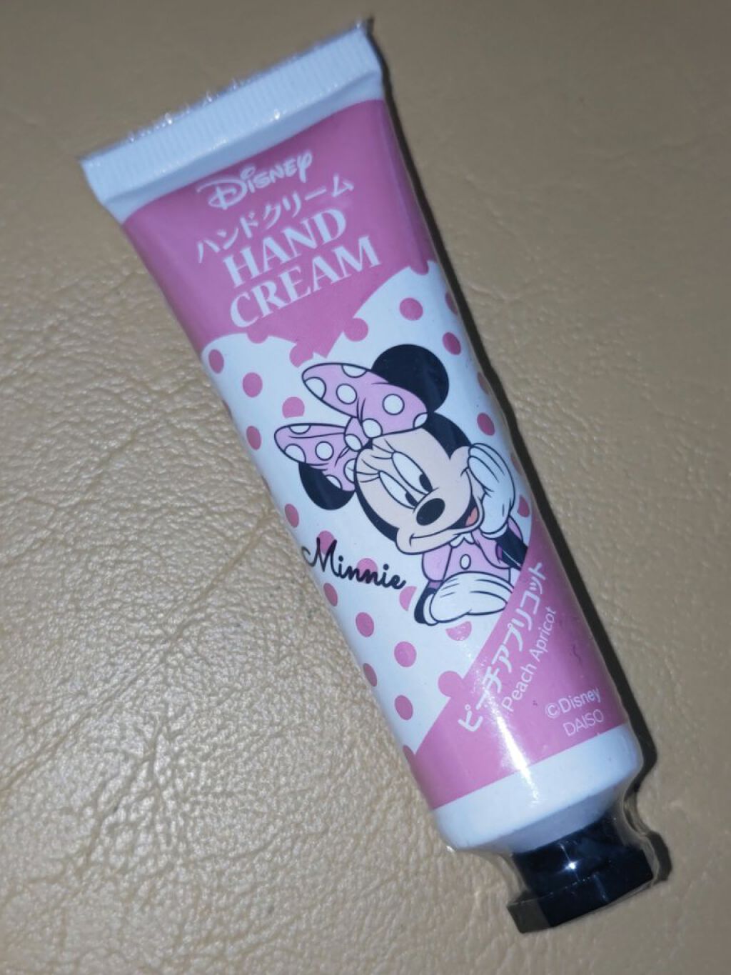 Kcハンドクリーム Daisoの口コミ 超優秀 100均で買えるおすすめハンドクリーム 今回は可愛いディズニー By Kanon 百均コスメ図鑑 色加工なし 混合肌 40代前半 Lips