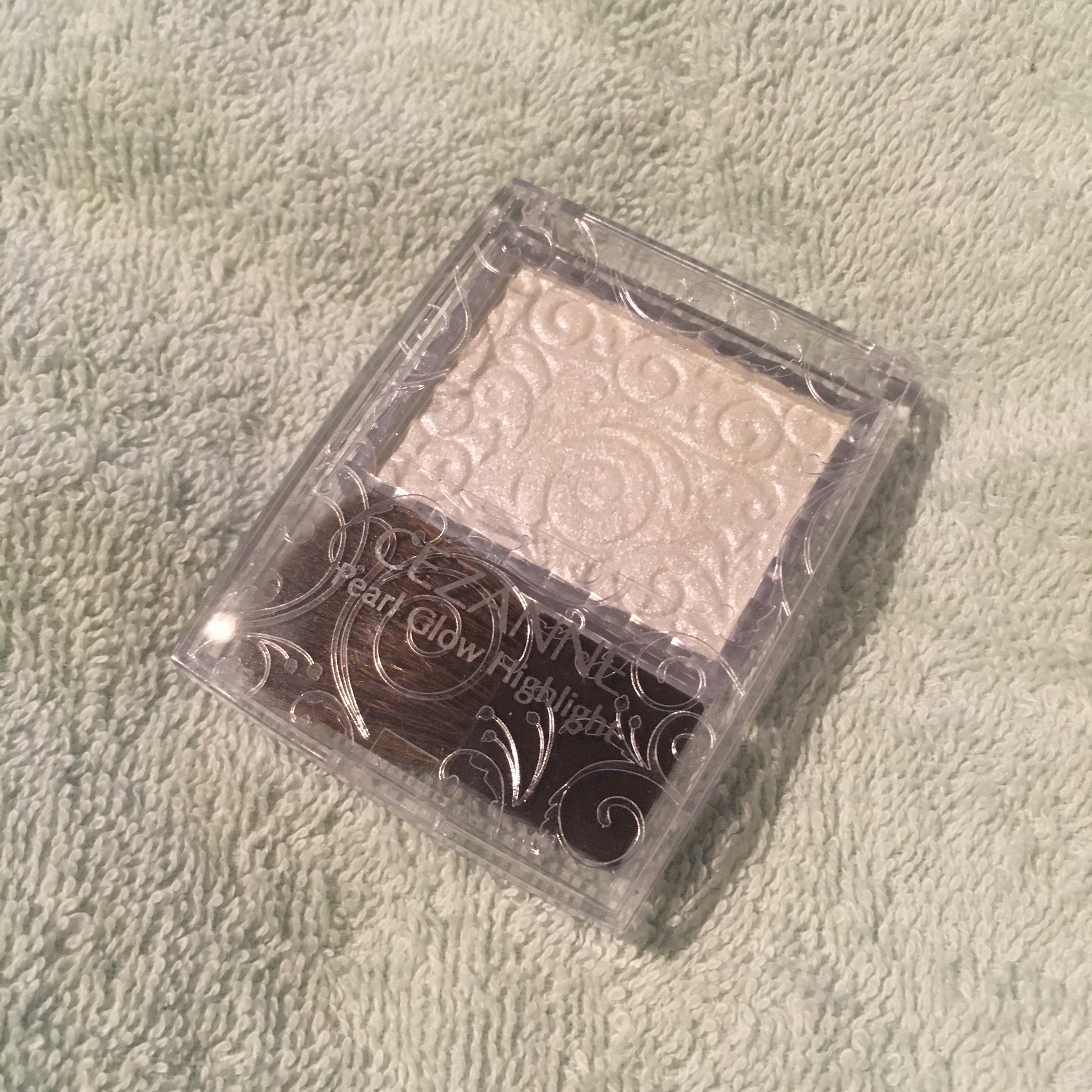 パールグロウハイライト/CEZANNE/パウダーハイライトを使ったクチコミ（1枚目）