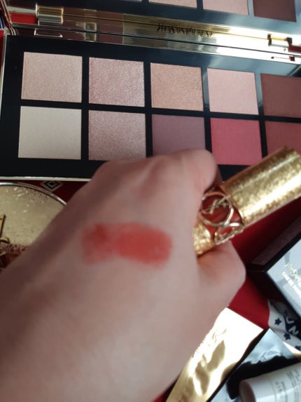 アンクル ド ポー ルクッション ゴールドラッシュ ハイライター/YVES SAINT LAURENT BEAUTE/リキッドハイライトを使ったクチコミ(3枚目)