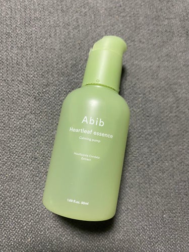 こちらはAbib様の
ドクダミエッセンスカーミングポンプ✨🫶🏻


【Abib】
Abibは20～30代男女向けのスキンケアブランドです。
’初月’という意味のAbib は、美のサイクルの出発点で、
最