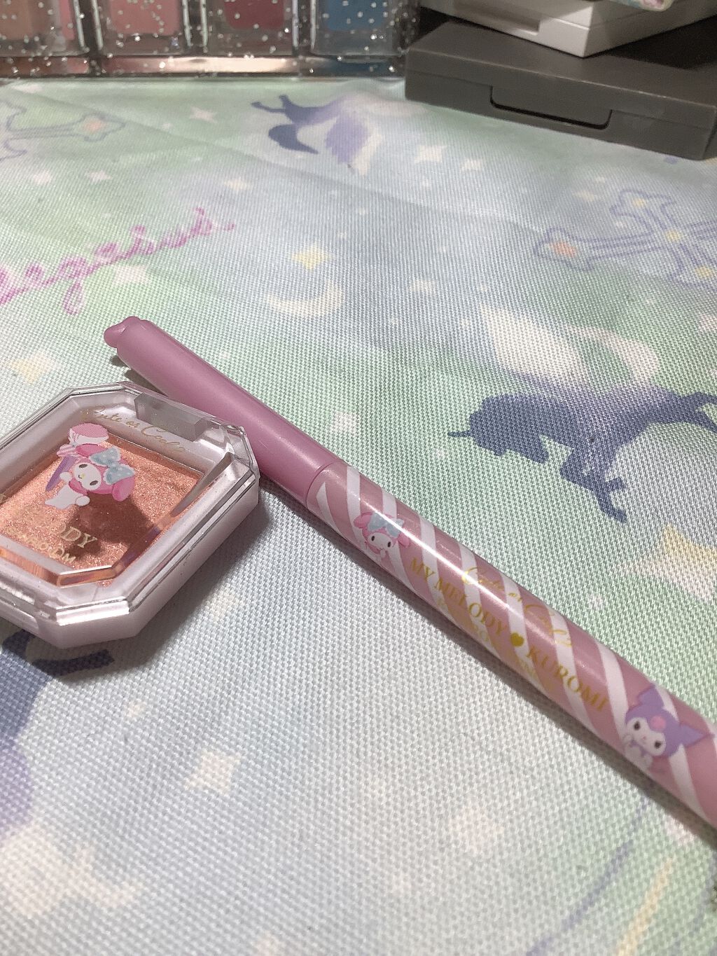 さーよ on LIPS 「こちらの商品100円です☺️😳また、コスメの柄がサンリオなので..」(1枚目)