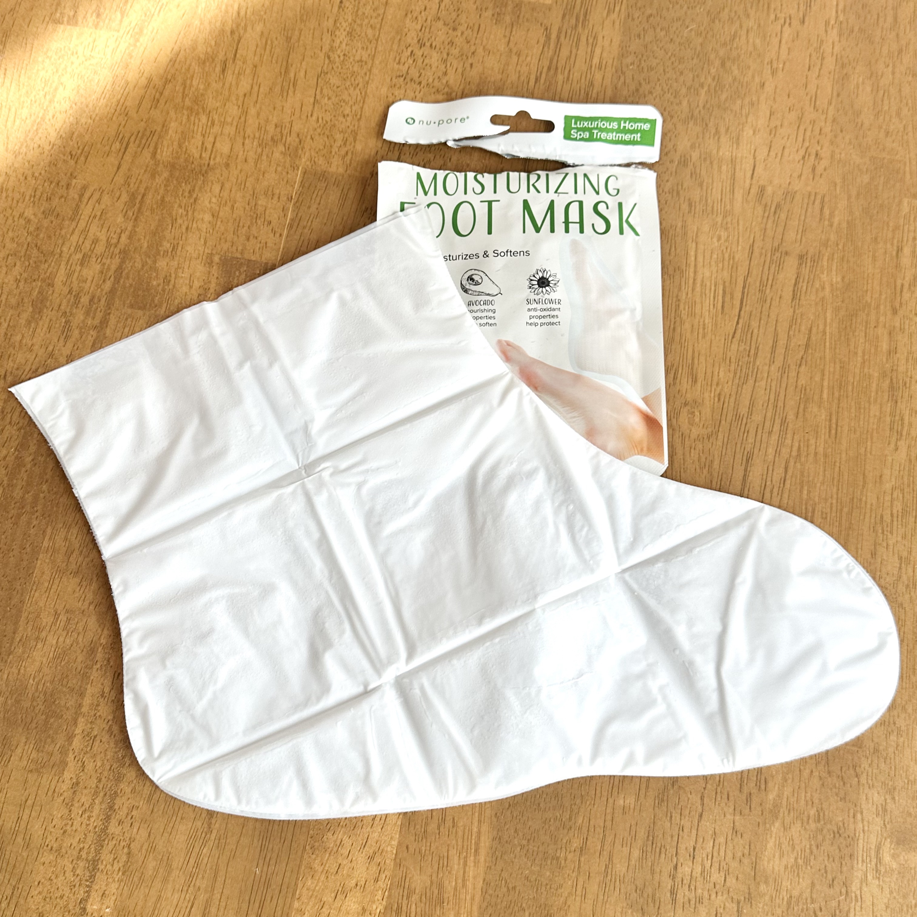 モイスチャライジングフットマスク/Nu-Pore/レッグ・フットケアを使ったクチコミ（3枚目）