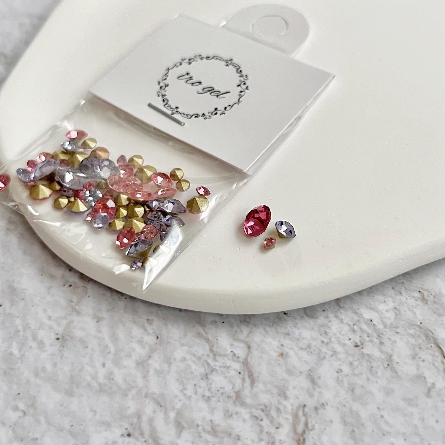 サイズMIX Vカットストーン NAILTOWN