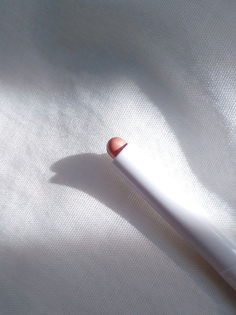 涙袋アイシャドウ（ステックアイシャドウ） 04 ピーチシマー/coou/スティックアイシャドウを使ったクチコミ（2枚目）