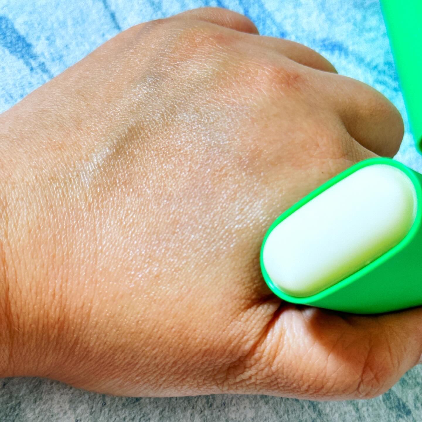 ブラックバンブーデイリー スージングサンシールド 20g SPF 50+/PA++++/haruharu wonder/日焼け止めスティックを使ったクチコミ（3枚目）