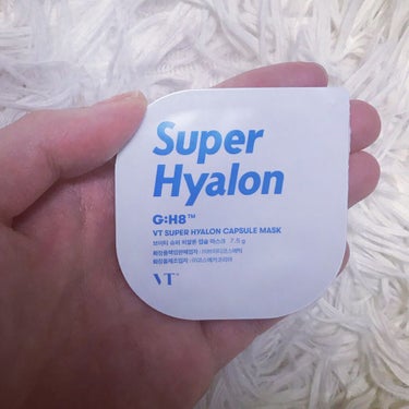 Super Hyalon
カプセルマスク💊
…3枚目にご注意ください🙇‍♀️

サンプルでもらったカプセルマスク👍
どんな感じが早速使ってみました🙋🏻‍♀️✨

開けると真っ青😧
これつけて、顔に塗って