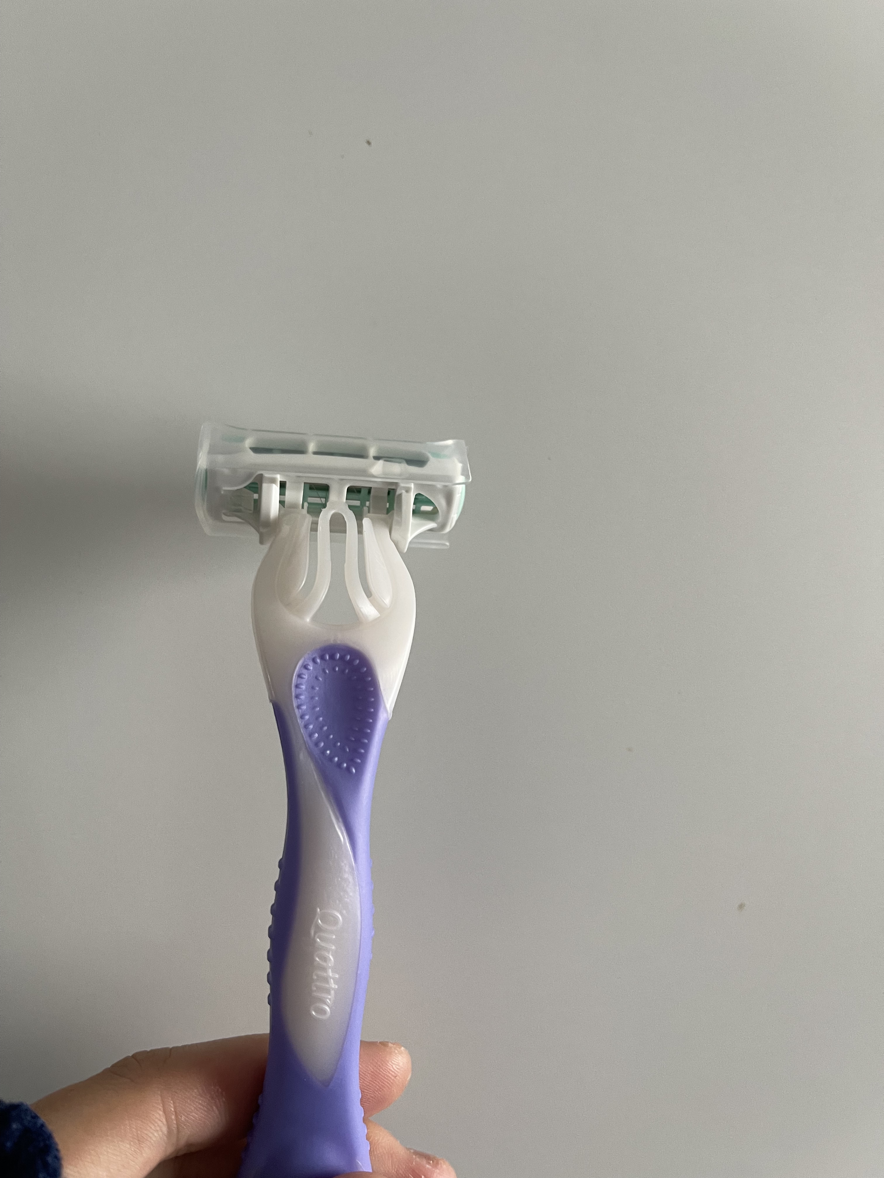 クアトロライト 敏感肌用 （２本入）/シック/シェーバーを使ったクチコミ（1枚目）