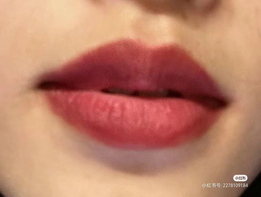 ルージュ アリュール ヴェルヴェット エクストレム/CHANEL/口紅を使ったクチコミ(3枚目)