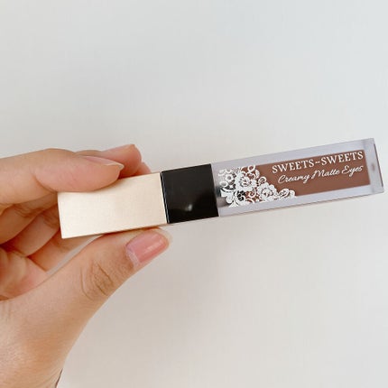 クリーミィマットアイズWP/スウィーツ スウィーツ/リキッドアイシャドウを使ったクチコミ(4枚目)