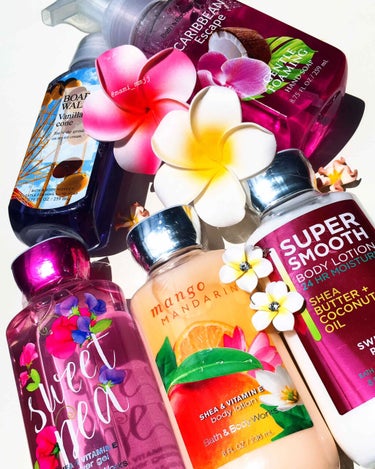 BATH&BODY WORKS

私が1番日本上陸を望むブランドです。

『Shower Gel Sweet Pea』
少し甘めの爽やかな香りがするシャワージェル

こちらのブランドは全体的に香りが強め