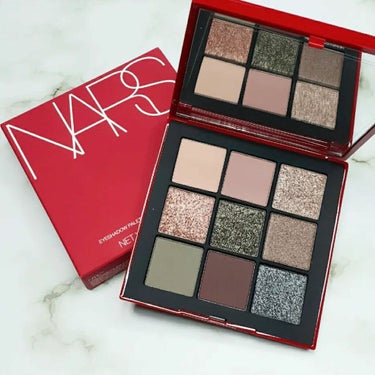 NARS クライマックス アイシャドーパレットのクチコミ「NARS史上、かつてない深みのある魅力的な目もとを演出する限定パレット🧡
 
 
どう使いこな.....」（1枚目）