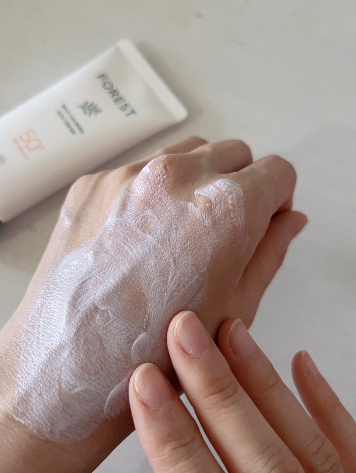 フォレスト マイルドカーミングサンクリーム/FoRest by Greenfinger/日焼け止めクリームを使ったクチコミ（3枚目）