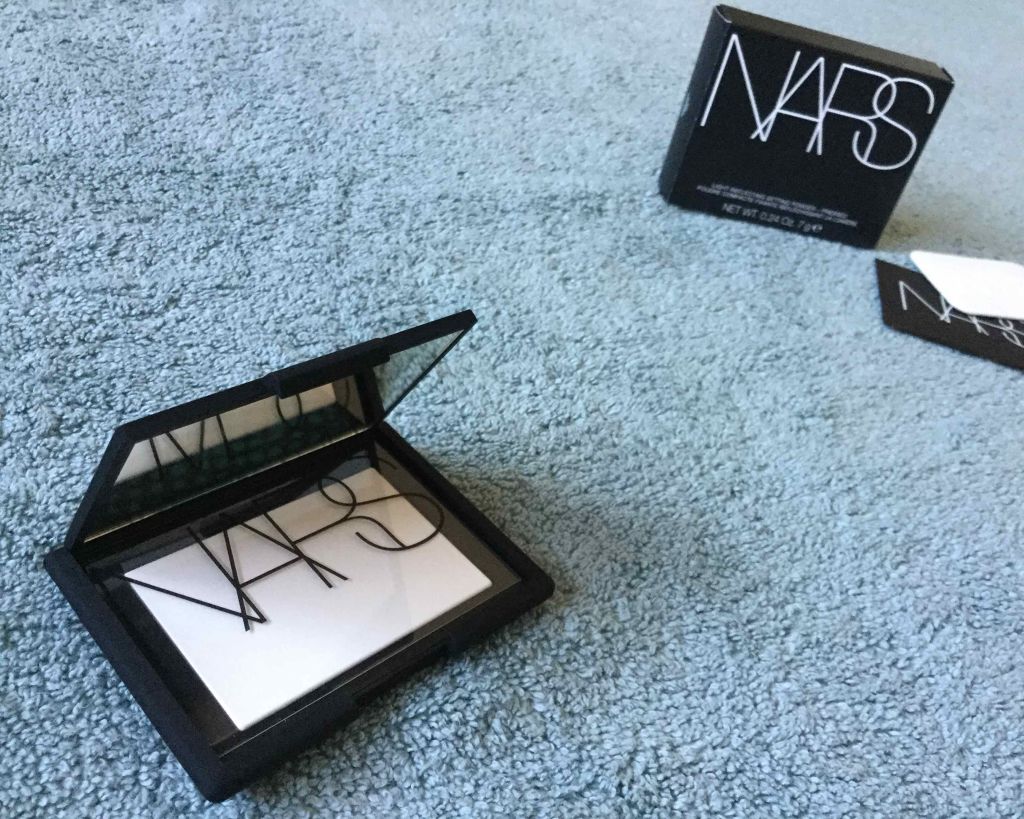 ライトリフレクティングセッティングパウダー　プレスト　N/NARS/プレストパウダーを使ったクチコミ（2枚目）