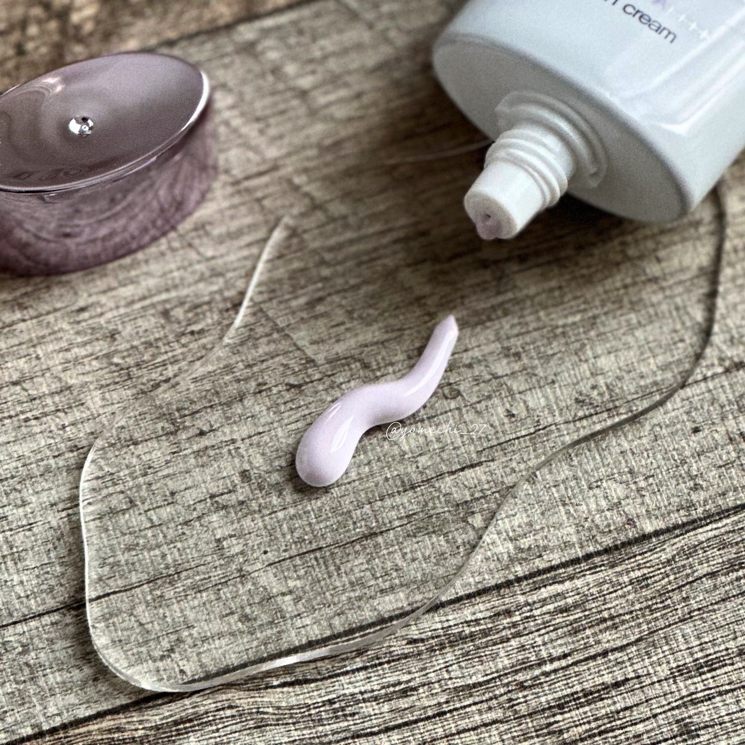 ダルバ ウォータフル トーンアップ サンクリーム(パープル)/ダルバ/日焼け止めクリームを使ったクチコミ（2枚目）