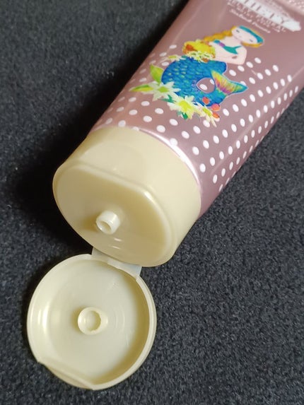 シーランドピューノ ハンド&ネイル テティ〈ハンドクリーム〉/シーランドピューノ/ボディクリームを使ったクチコミ(4枚目)