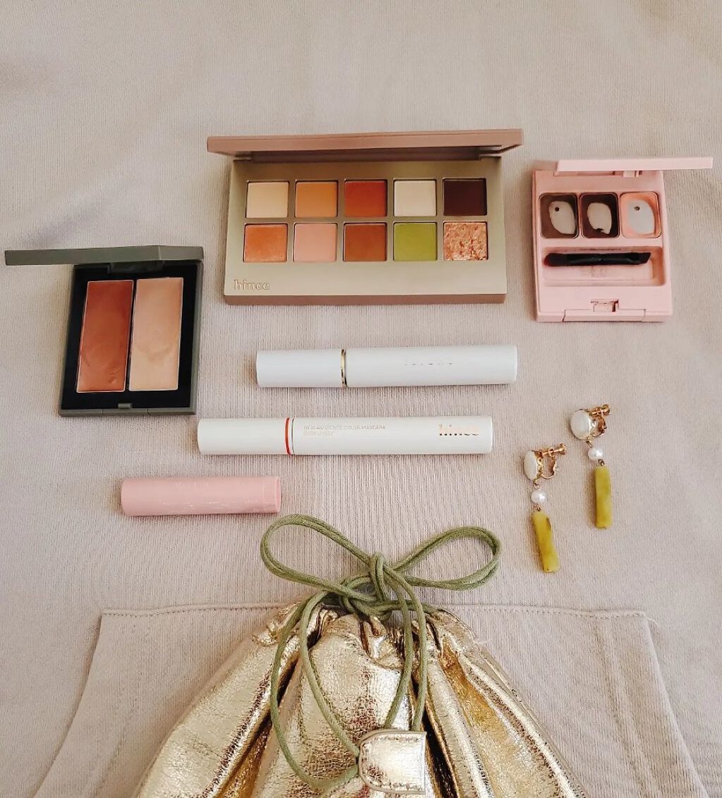 THREE シマリング グロー デュオ/THREE/クリームハイライトを使ったクチコミ（2枚目）